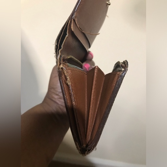 Louis Vuitton and Feragamo rehab wallet set - Picture 9 of 16